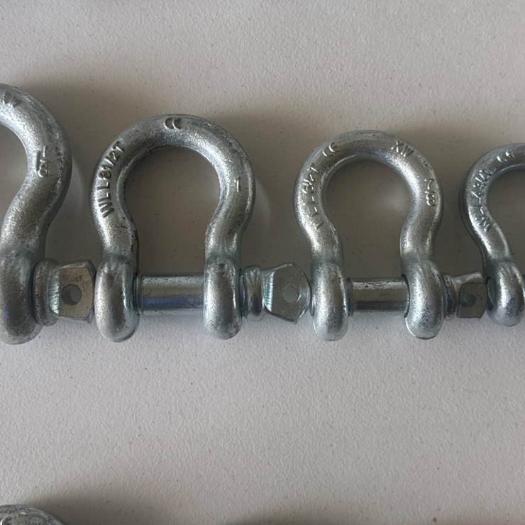 #513 • Set of four heavy duty shackles