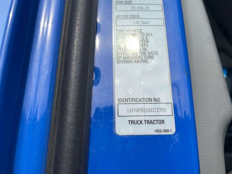 2017-kenworth-t680-image-28