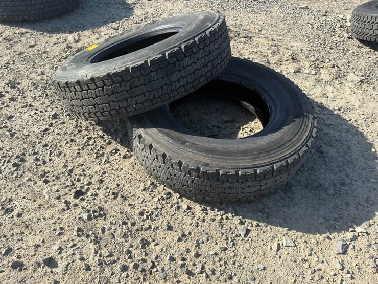 #40620-•-lot-of-(2)-295/75r22.5-tires-inv#-40620-image-4