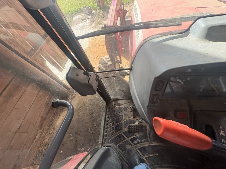 massey-ferguson-1643-image-61