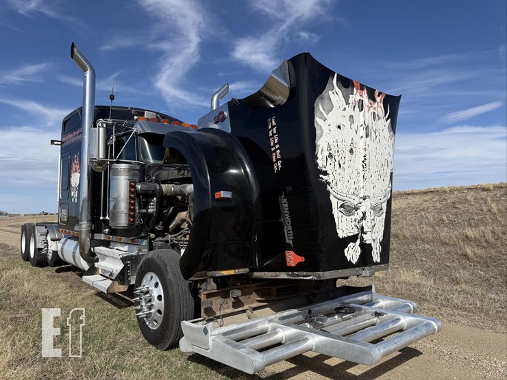 2001-kenworth-w900-image-30