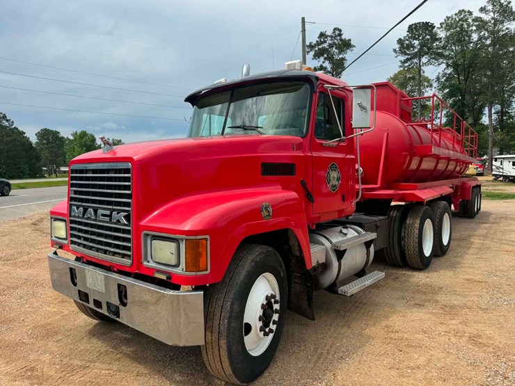 2001-mack-ch613-image-2