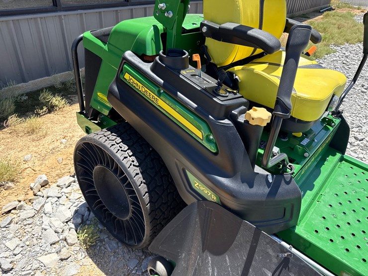 2022-john-deere-z997r-image-17