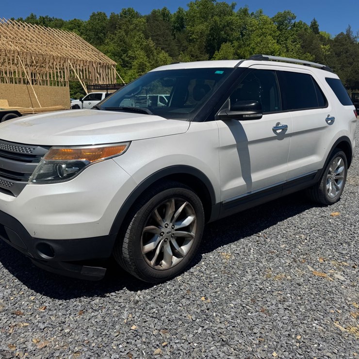FORD EXPLORER