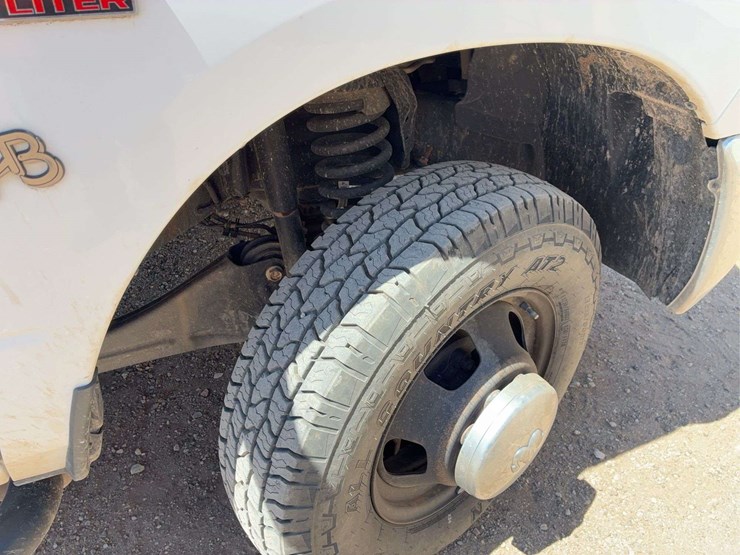 2015-ram-3500-laramie-image-23