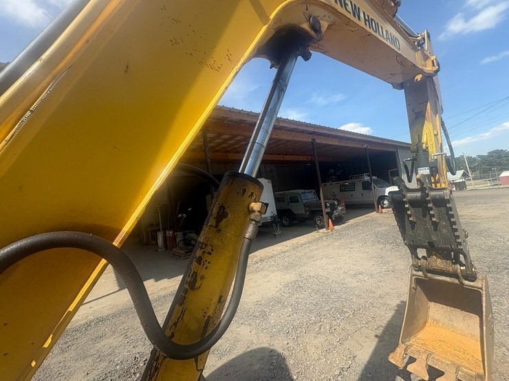 new-holland-e50b-image-20