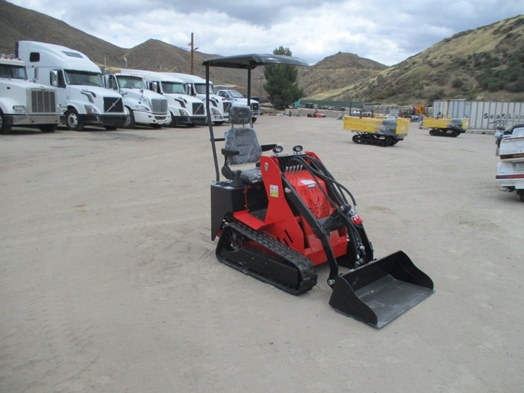 2026-sdlanch-ssl580-crawler-ride-on-skid-steer,-image-2