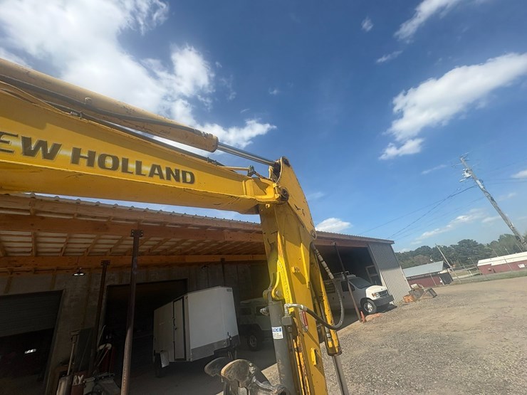 new-holland-e50b-image-27