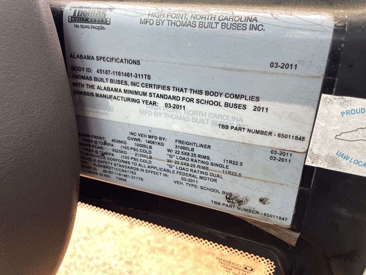2012-freightliner-b2-image-26