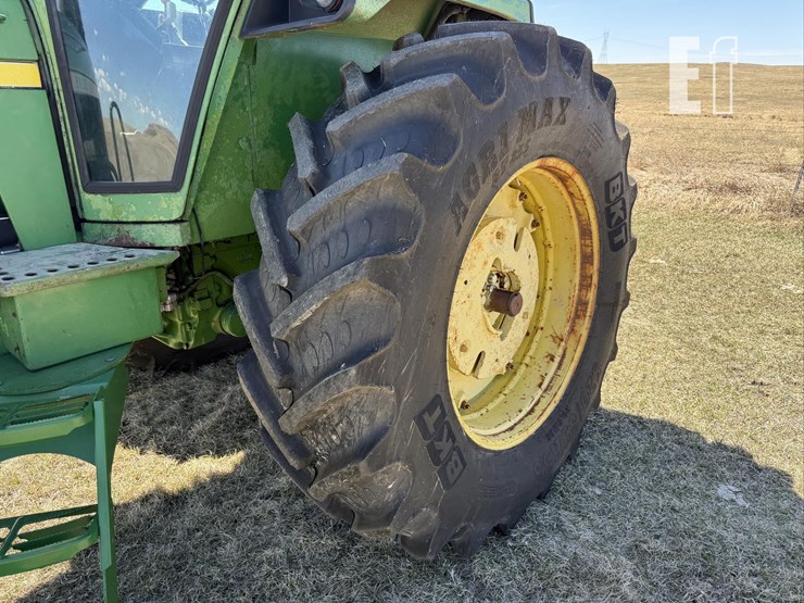john-deere-4430-image-12