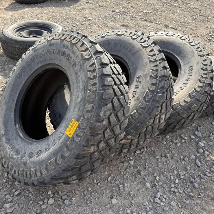 #38646 • Lot of (4) Firestone 37x12.5R17 Tires INV# 38646