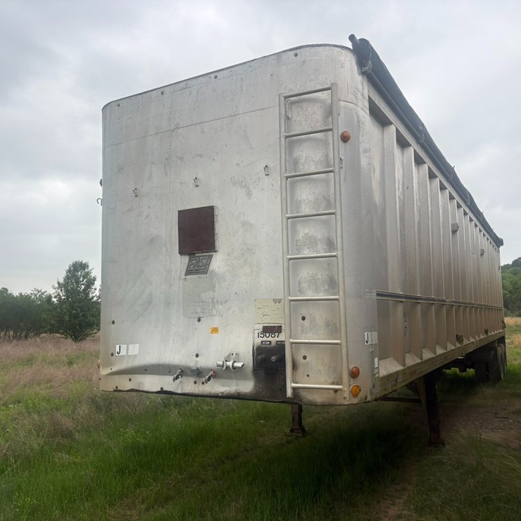 #23993 • Fast 44' T/A Aluminum Chip Trailer