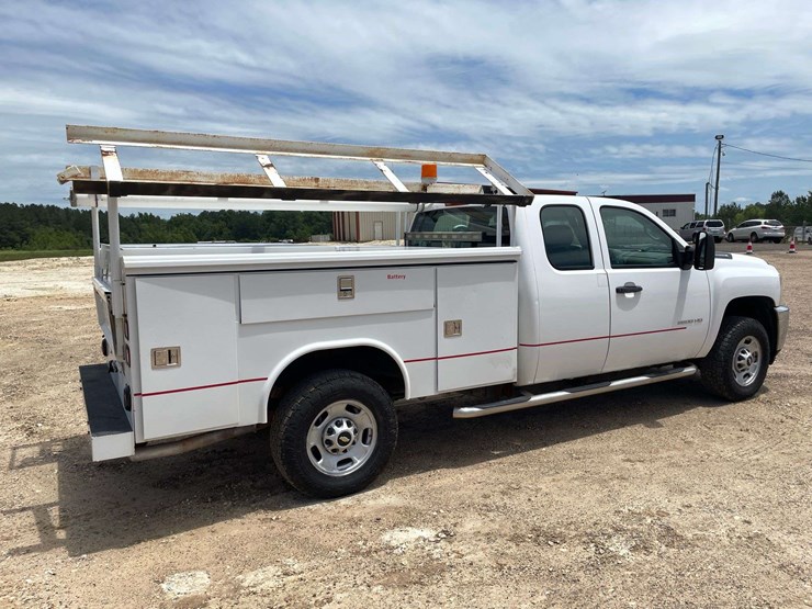 2013-chevrolet-silverado-2500hd-image-3