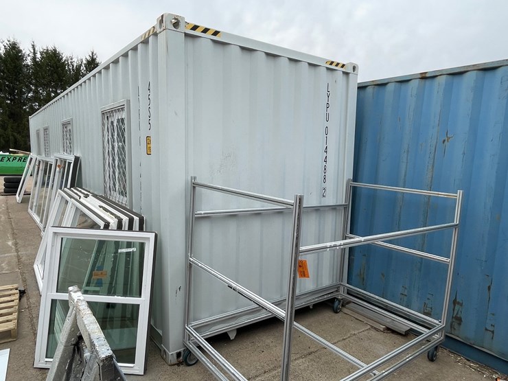 #3284-•-shipping-container-tiny-house-image-5