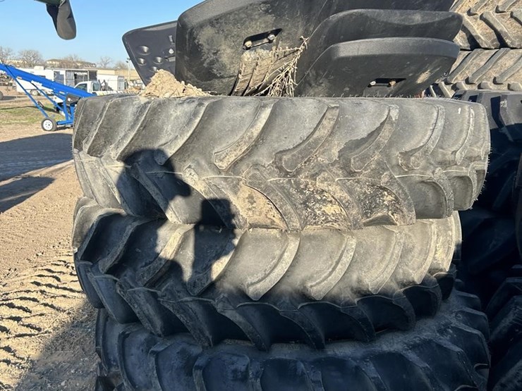 4-firestone-if380/80r38-tires-image-3