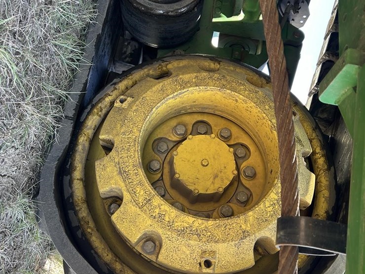 2013-john-deere-9560rt-image-25