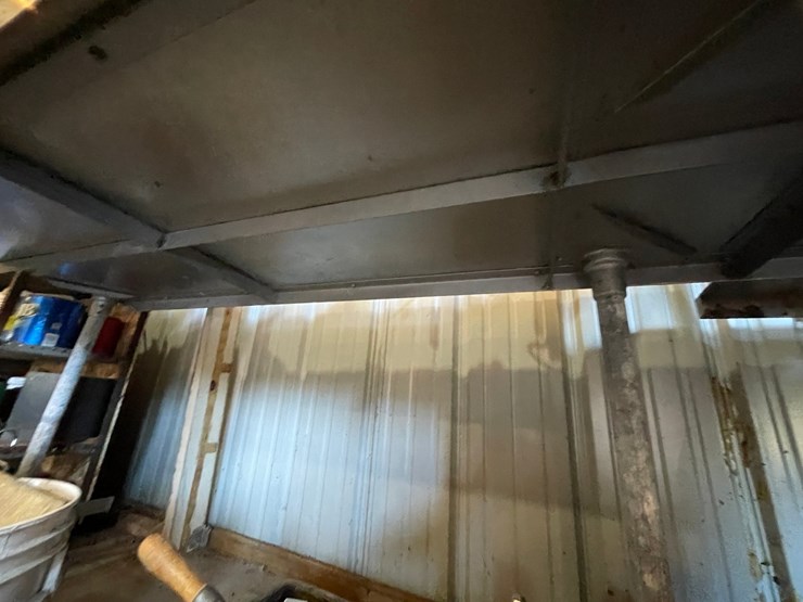 #1863-•-17'-long-stainless-steel-work-table-image-11