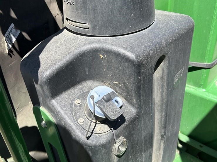 2016-john-deere-s680-image-106