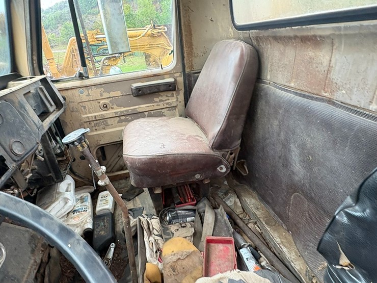#23987-•-inop-1979-international-f-2554-t/a-single-cab-truck-tractor-cf255jha29827-image-38