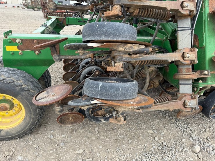 john-deere-1890-image-23