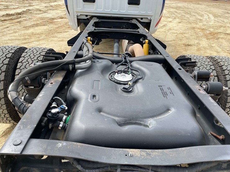 2020-dodge-ram-3500-image-15