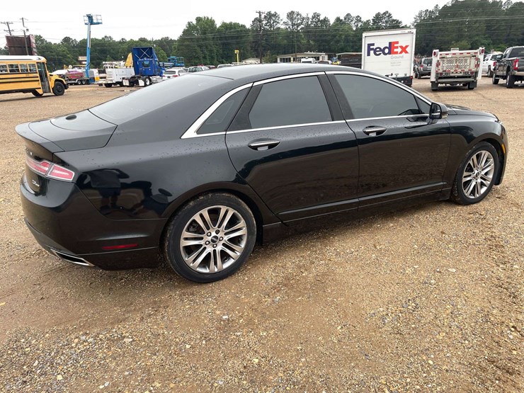 2013-lincoln-mkz-4-door-sedan-(69,668-miles)-image-3