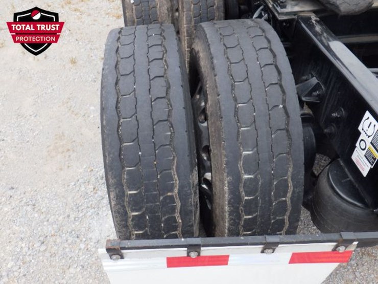 2022-kenworth-t680-image-14