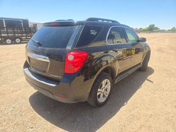 2015-chevrolet-equinox-lt-image-3