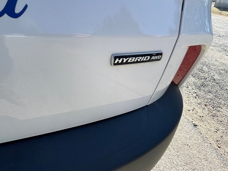 2021-ford-escape-image-11