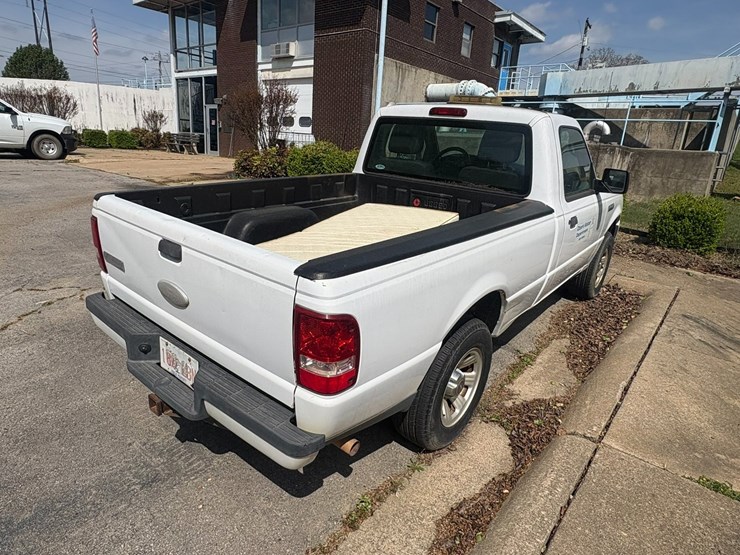 2010-ford-ranger-image-3