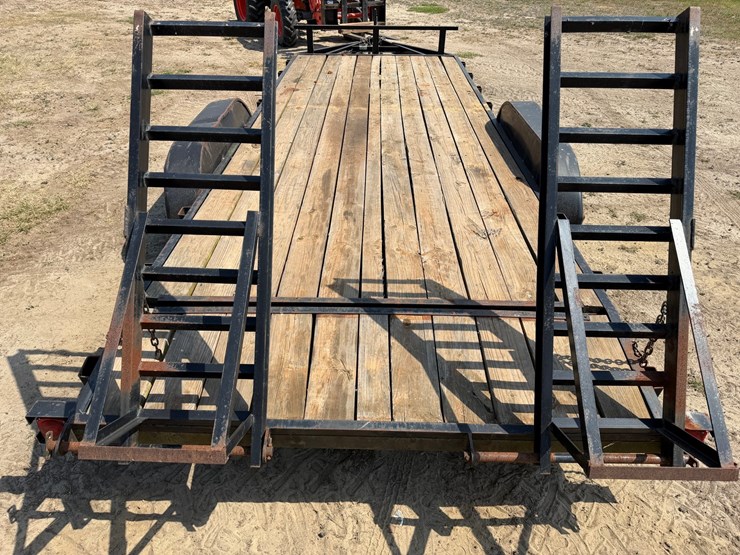 #561-•-hooper-trailers,-16’-flatbed-trailer-image-3