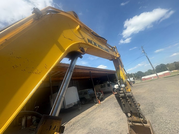 new-holland-e50b-image-21