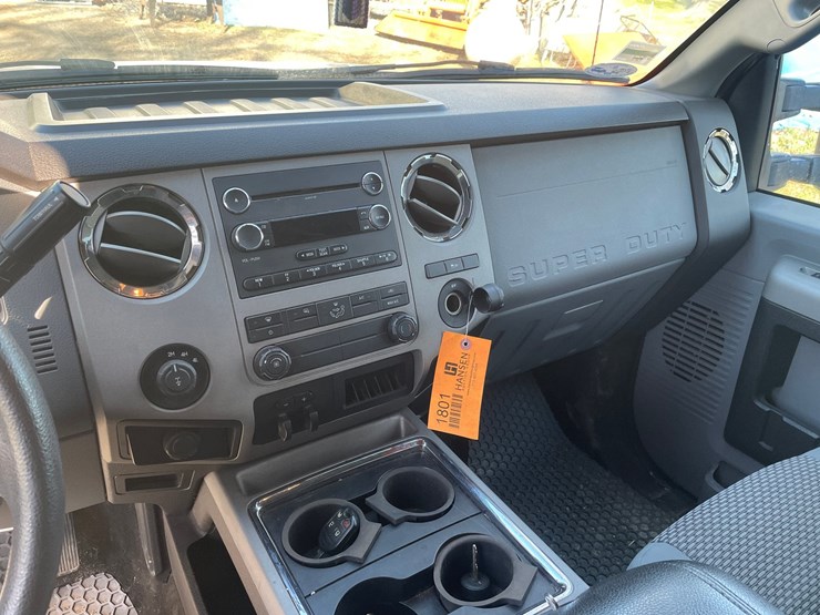 2013-ford-f250-xlt-image-39