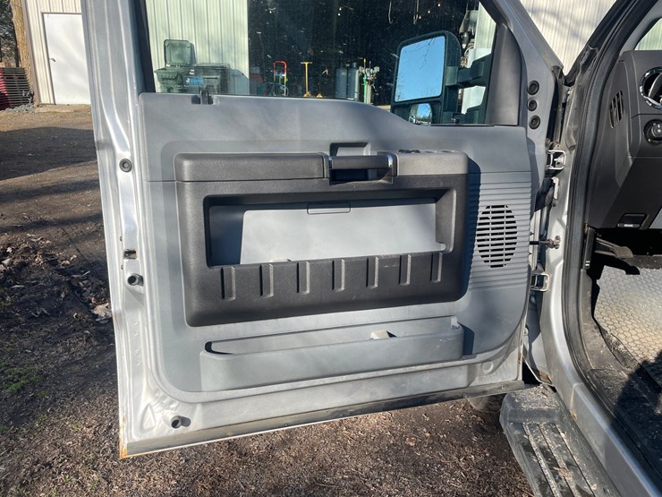 2013-ford-f250-xlt-image-45