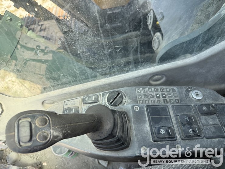 2012-volvo-ec250dl-image-29