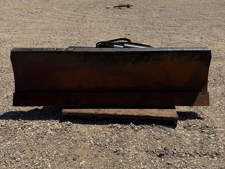 7'-grouse-heavy-duty-6-way-dozer-blade-image-2
