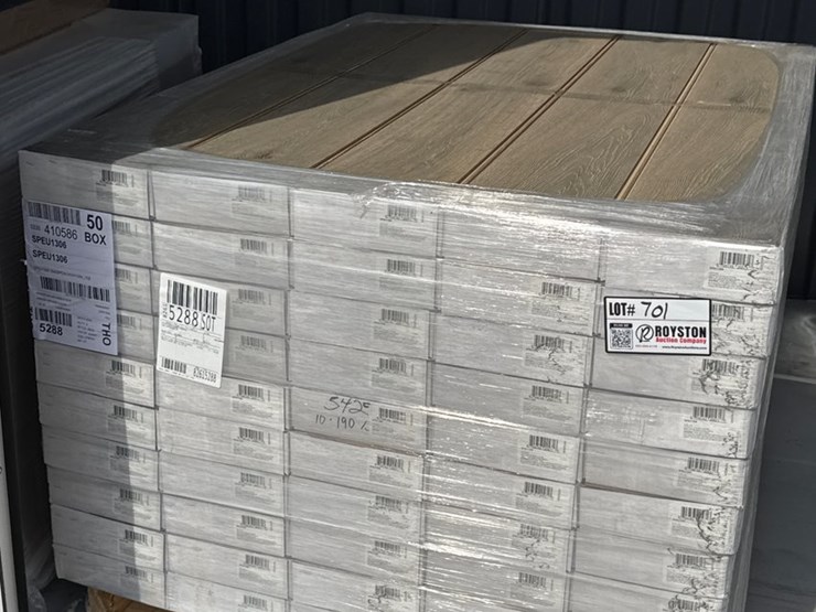 #701-•-50-cartons-of-new-laminate-flooring-mohawk-bellente-vintage-oak-image-2