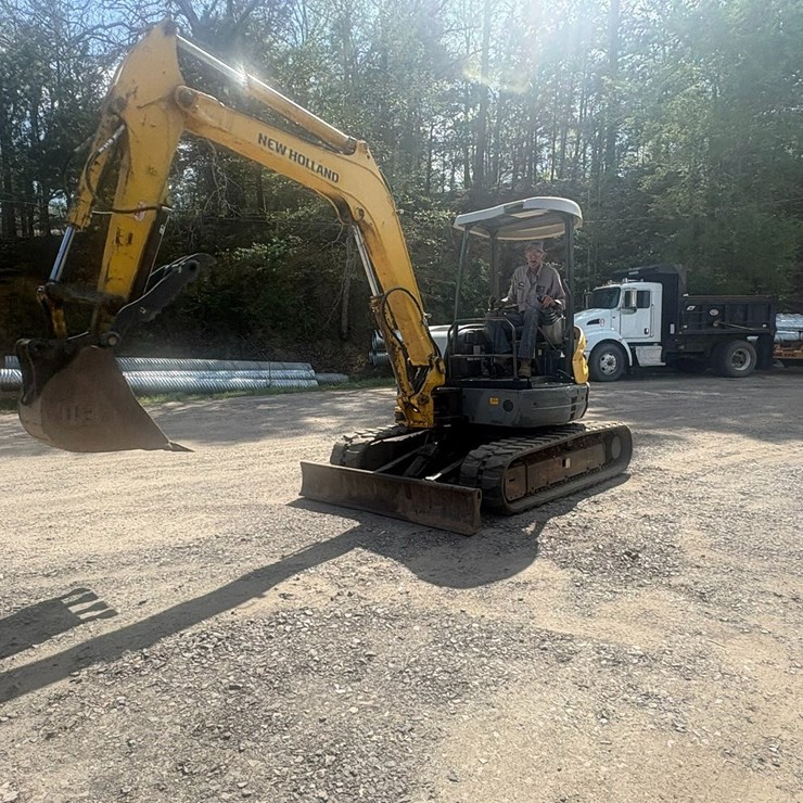 NEW HOLLAND E50B