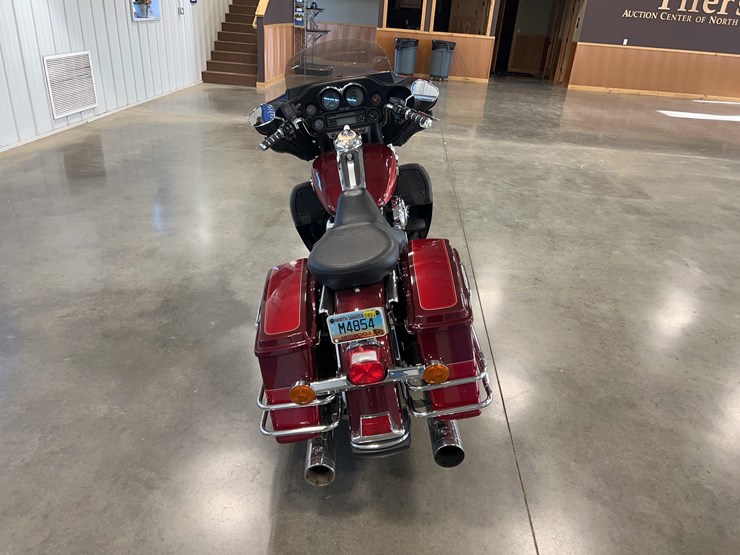 2008-harley-davidson-ultra-classic-motorcycle-image-6