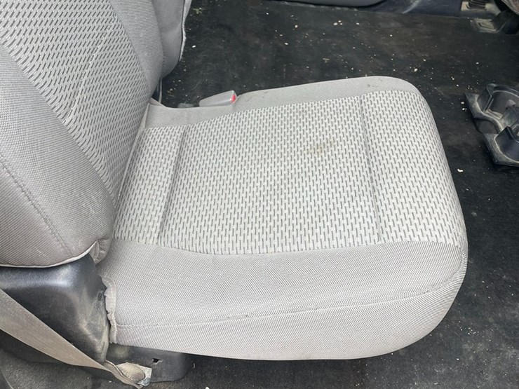 2015-ford-f150-image-16