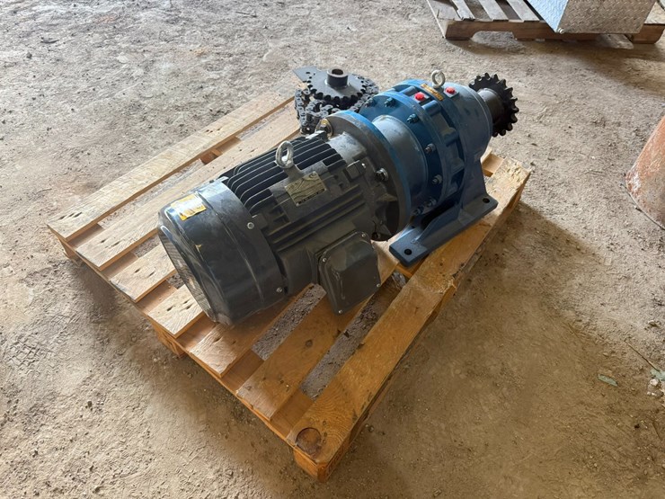 #23976-•-16hp-electric-motor-image-4