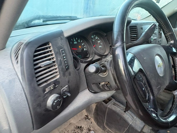 #23969-•-2011-chevrolet-silverado-4x4-pickup-vin:-1gcnkpea1bz146545-image-41
