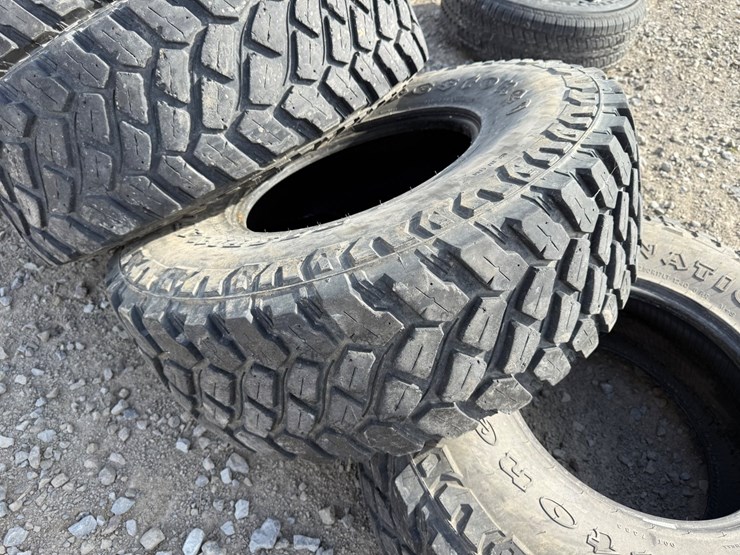 #38646-•-lot-of-(4)-firestone-37x12.5r17-tires-inv#-38646-image-6