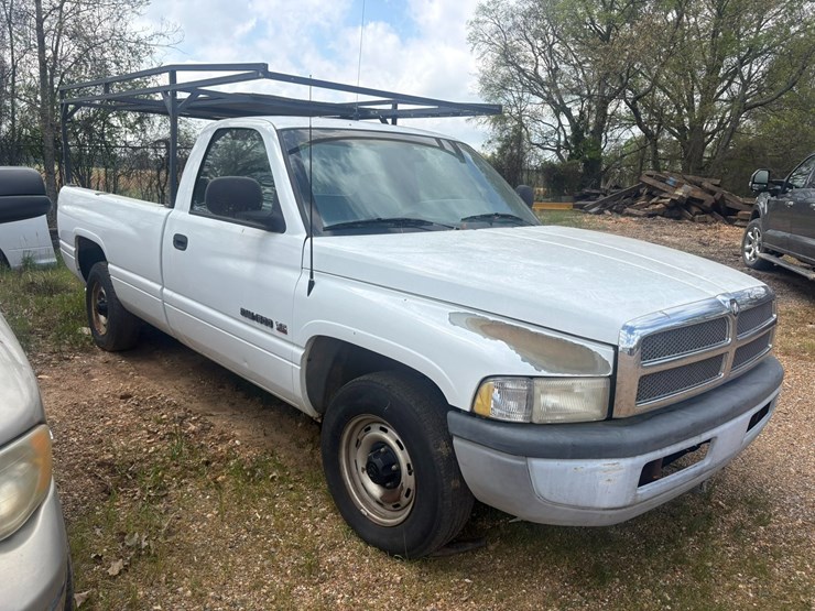 #41749-•-1998-dodge-ram-pickup-vin:-1b7hc16x2ws609690-image-2