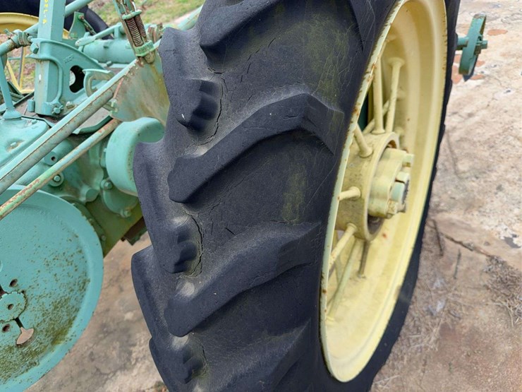 john-deere-a-image-12