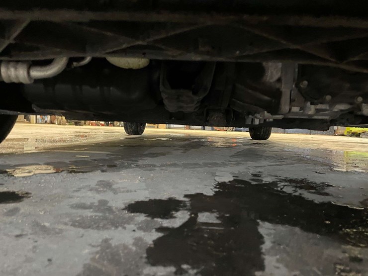 2016-hyundai-elantra-4-door-sedan-(99,032-miles)-wrecked-image-23