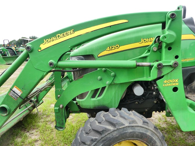john-deere-4120-image-8