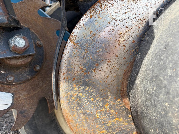 2008-kinze-3000-image-11