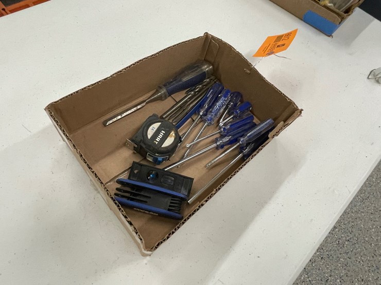 #8612-•-assortment-of-shop-tools-image-4