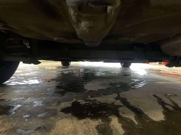 2016-hyundai-elantra-4-door-sedan-(99,032-miles)-wrecked-image-22